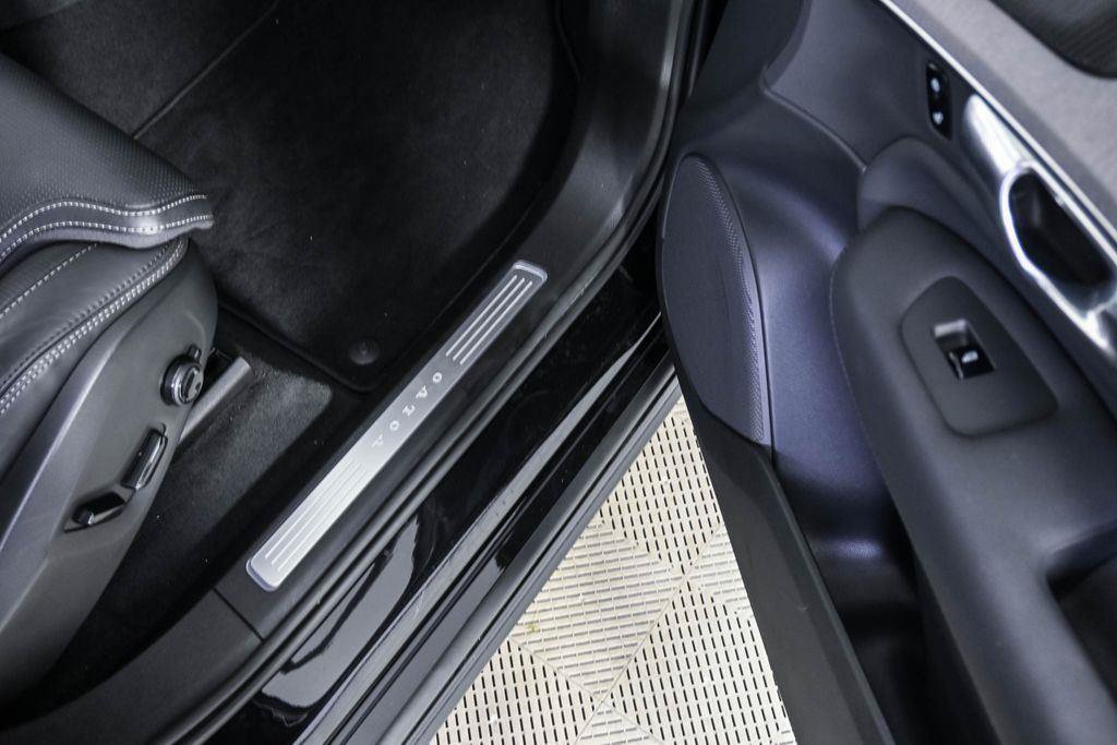 Certified 2026 Volvo XC90 B6 Ultra AWD/4WD image 28