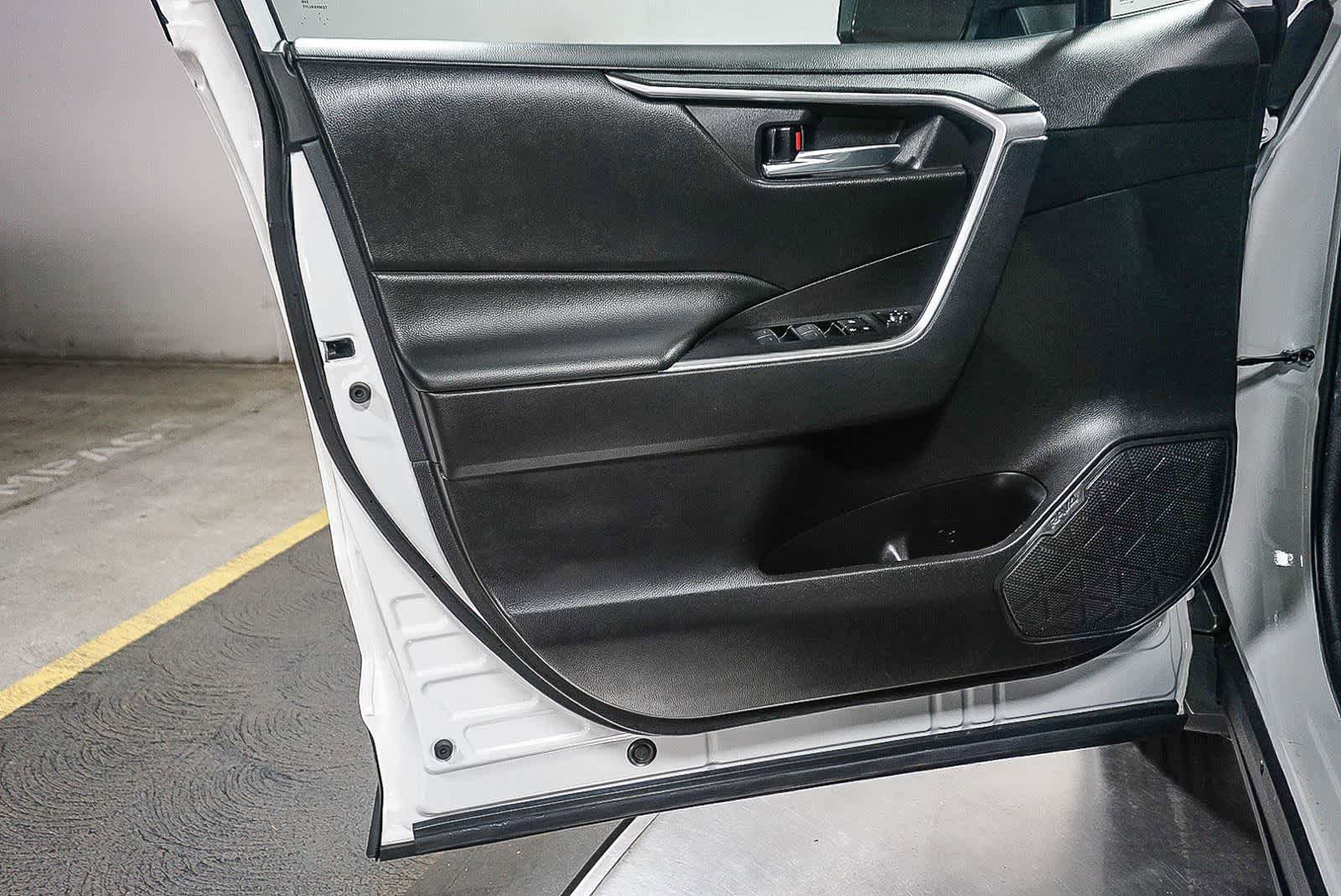 Certified 2023 Toyota RAV4 XLE w/ Convenience Package FWD image 24