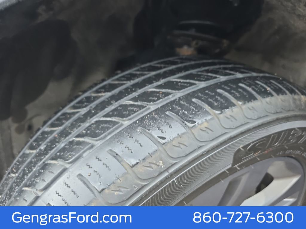 Used 2023 Ford Explorer XLT w/ Equipment Group 202A AWD/4WD image 38