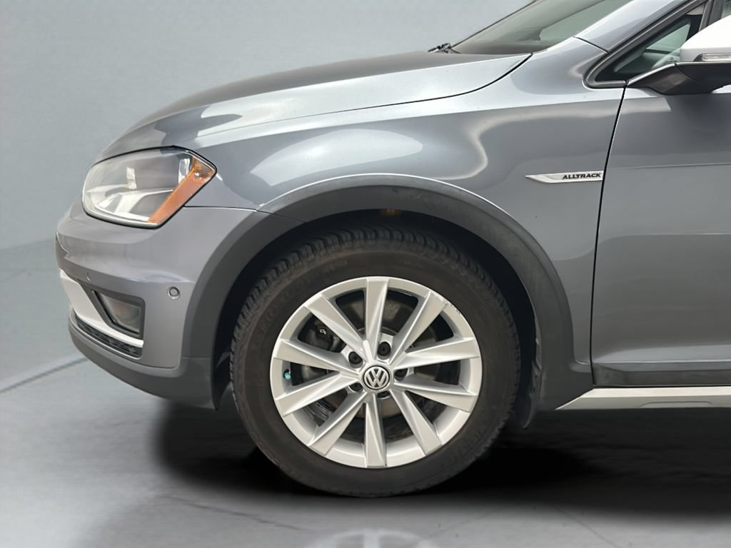 Used 2017 Volkswagen Golf Alltrack SE AWD/4WD image 9