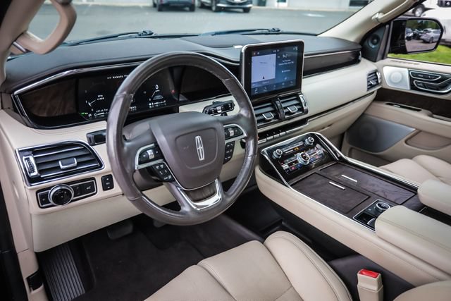 Used 2018 Lincoln Navigator L Reserve w/ Technology Package AWD/4WD image 31