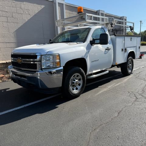 Used 2012 Chevrolet Silverado 3500 W/T RWD image 2