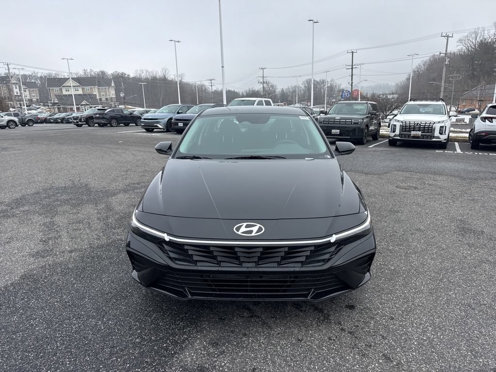 New 2026 Hyundai Elantra Hybrid FWD image 3