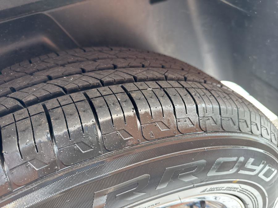 Used 2014 RAM 1500 Express image 19