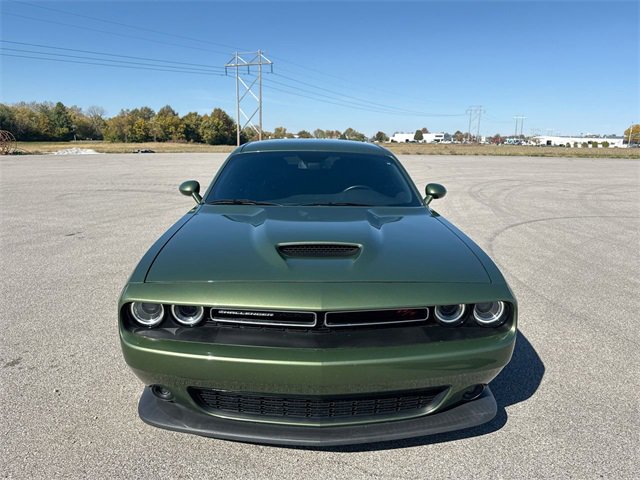 Used 2019 Dodge Challenger R/T w/ Driver Convenience Group image 16