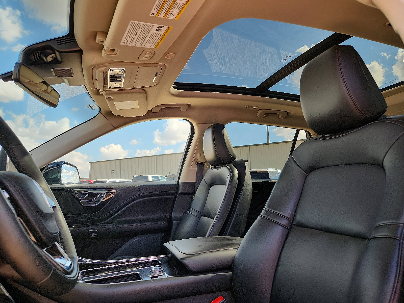 Used 2024 Lincoln Aviator 2WD w/ Premium Package image 12