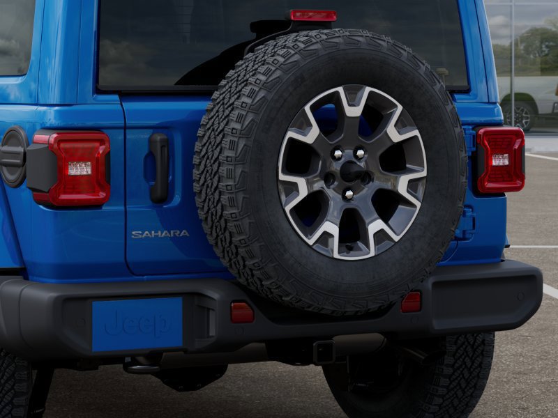 New 2025 Jeep Wrangler Unlimited Sahara w/ Safety Group AWD/4WD image 13