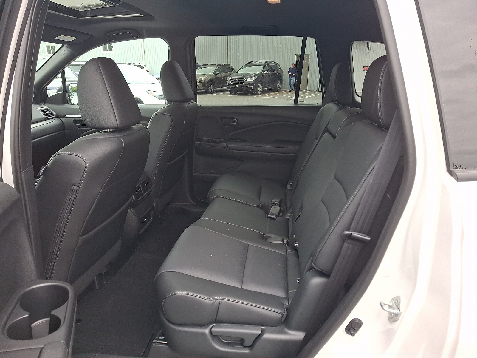 Used 2025 Honda Passport EX-L image 10