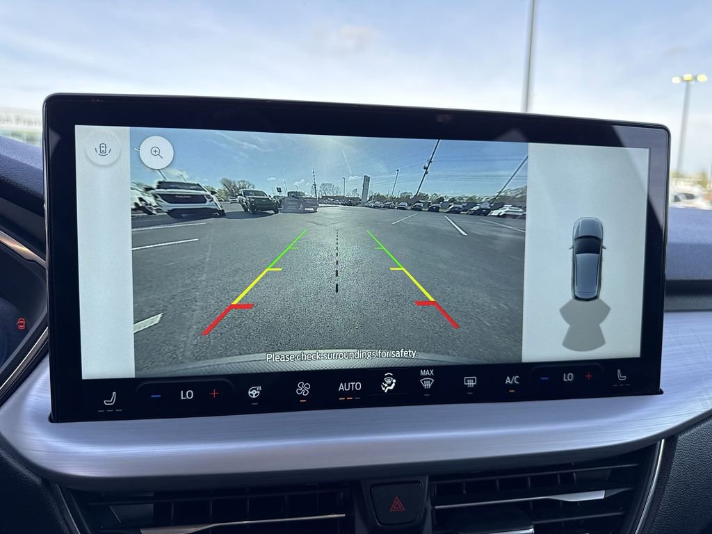 Used 2025 Ford Escape Platinum AWD/4WD image 17