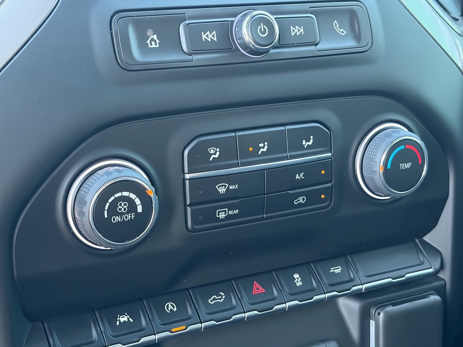 Used 2022 Chevrolet Silverado 1500 Custom w/ LPO, Dark Essentials Package RWD image 22