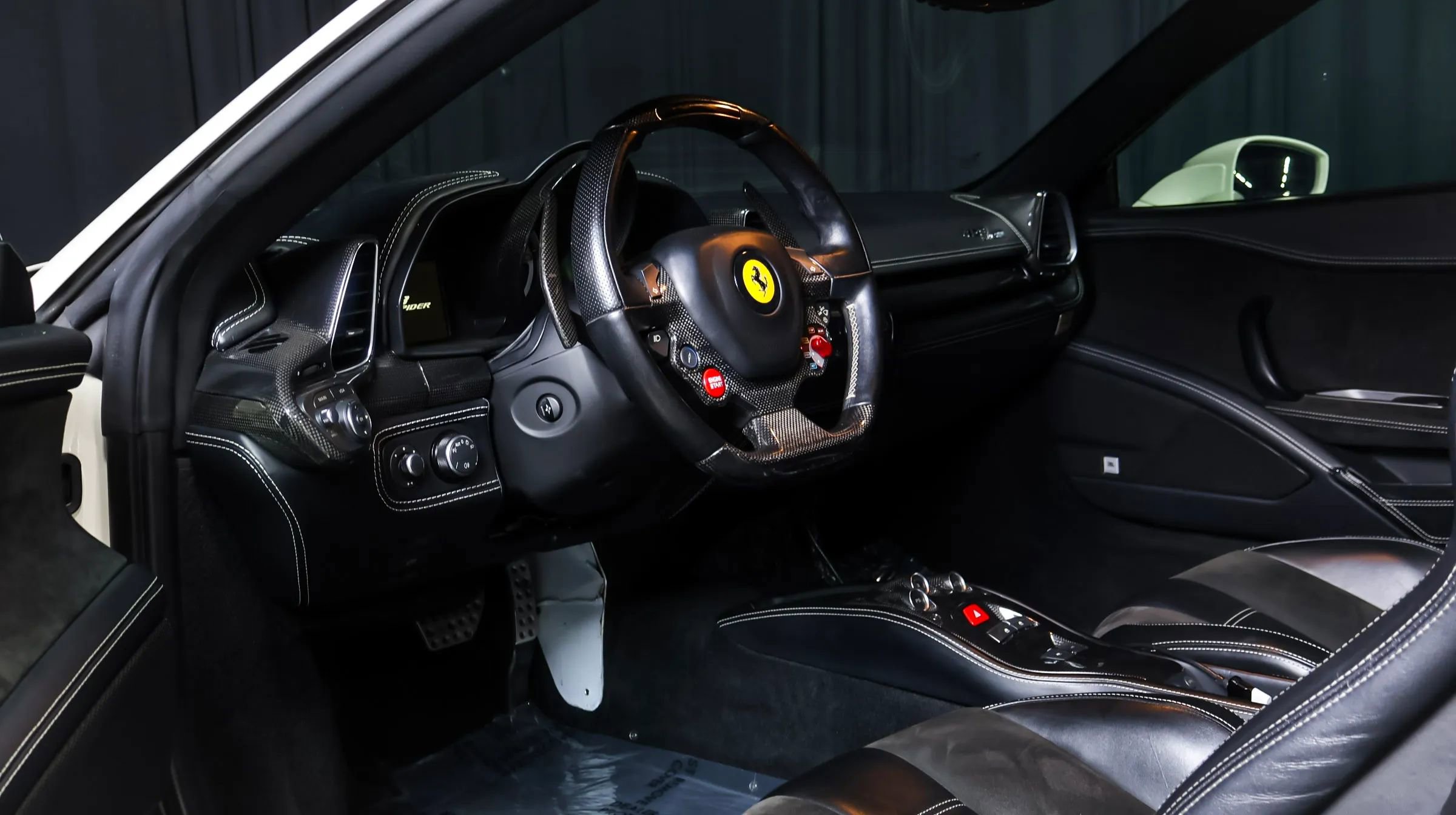 Used 2012 Ferrari 458 Spider RWD image 13