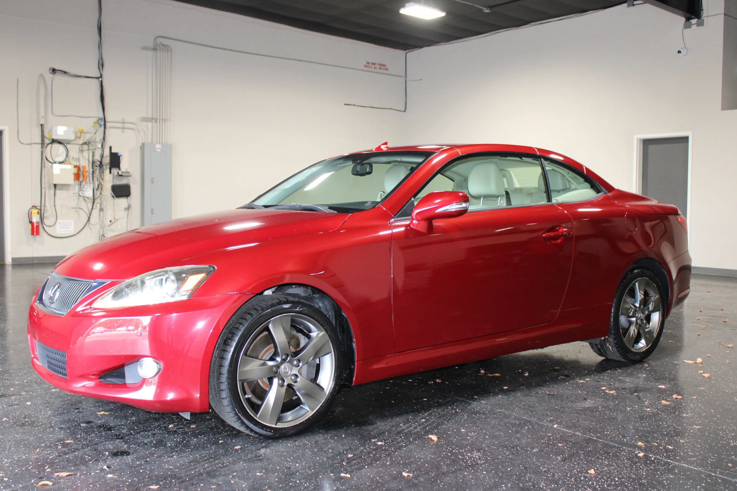 Used 2011 Lexus IS 350C RWD image 10