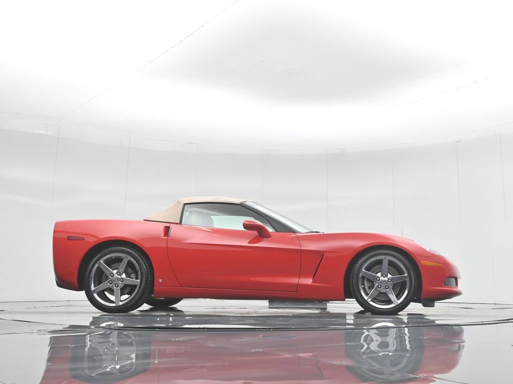 Used 2007 Chevrolet Corvette Convertible w/ Preferred Equipment Group image 49