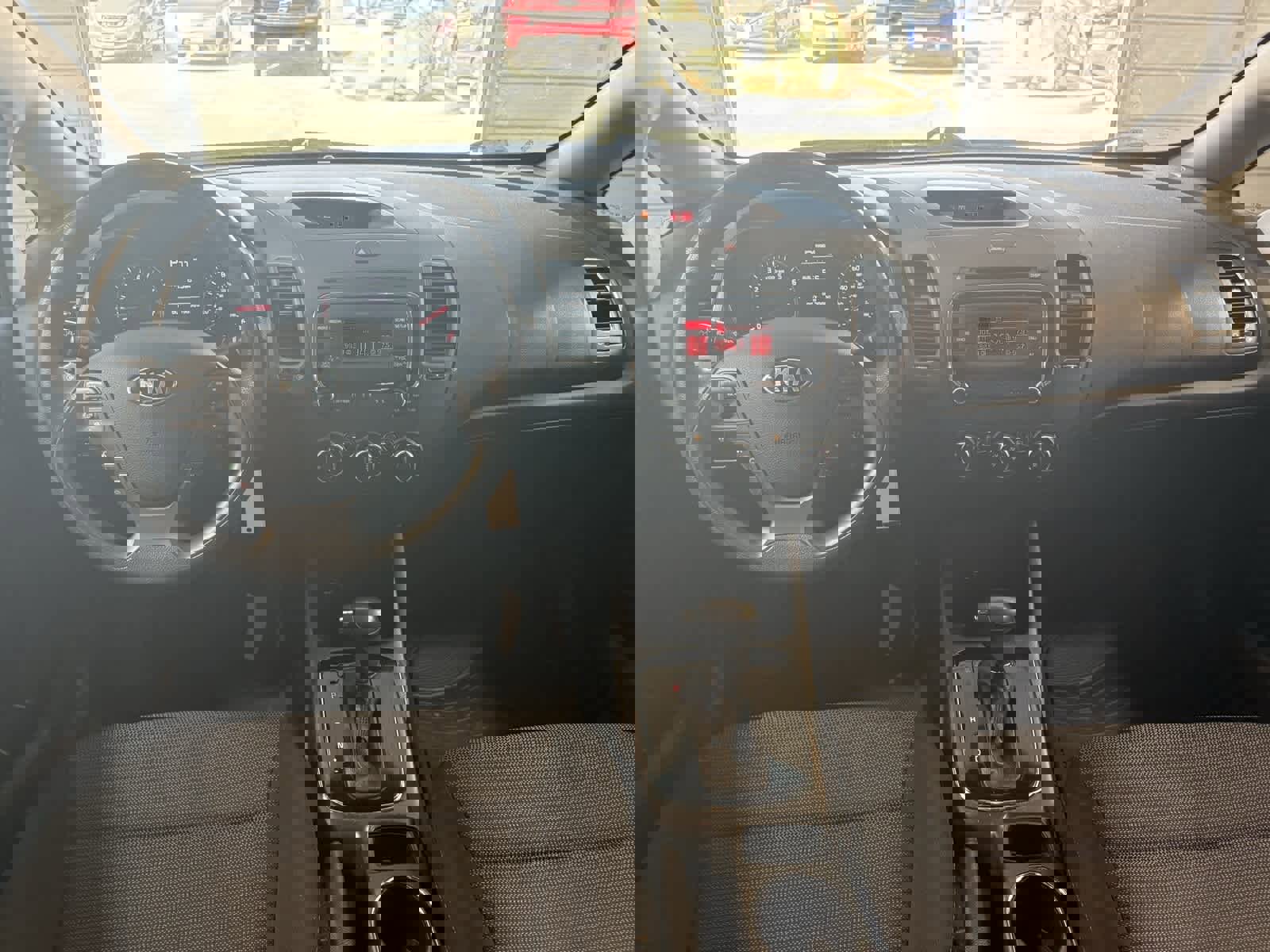 Used 2017 Kia Forte LX image 4