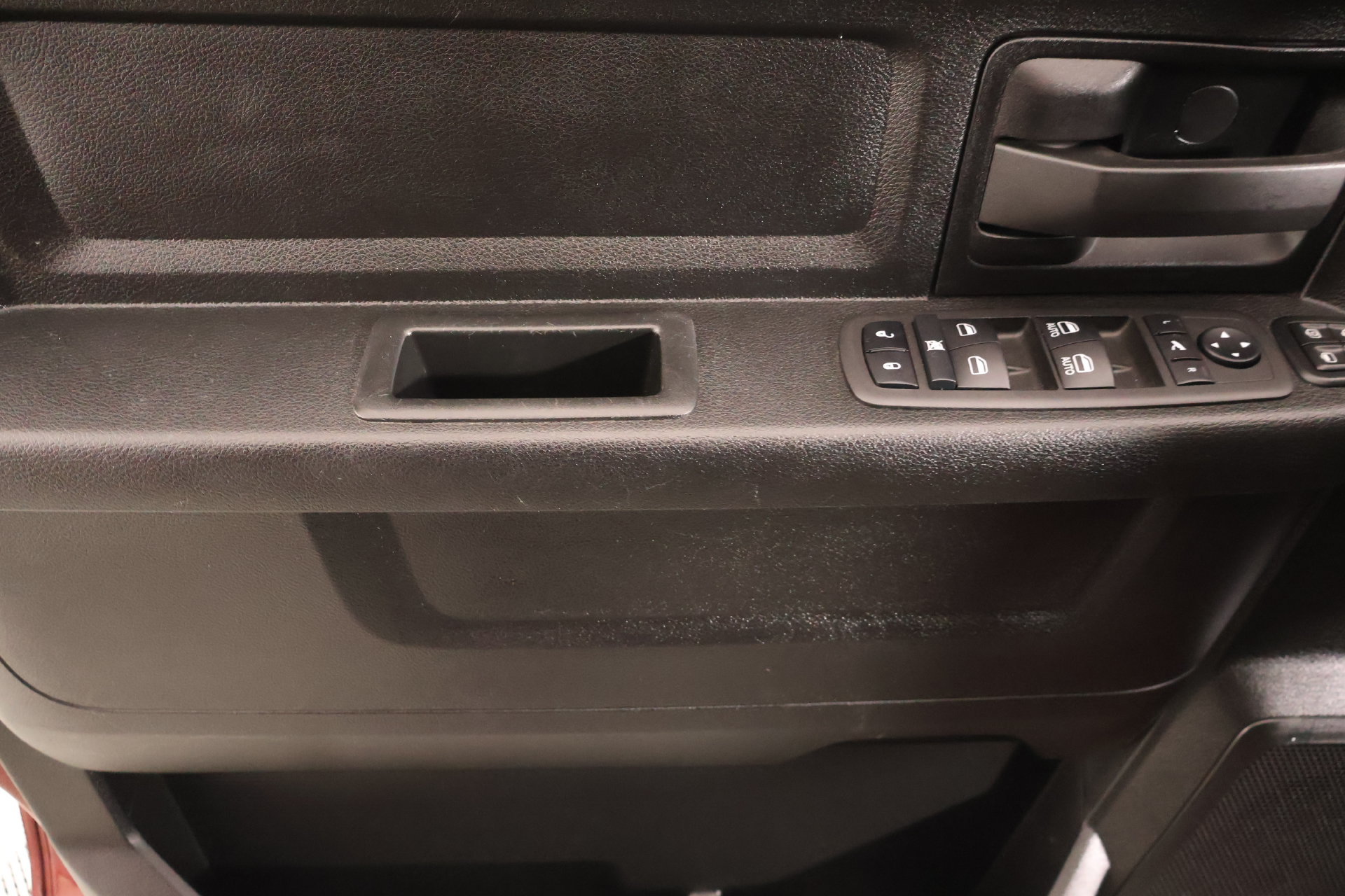 Used 2024 RAM 2500 Tradesman w/ Chrome Appearance Group AWD/4WD image 15