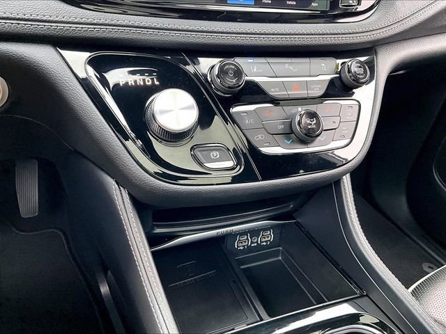 Used 2023 Chrysler Pacifica Limited w/ S Appearance Package image 27