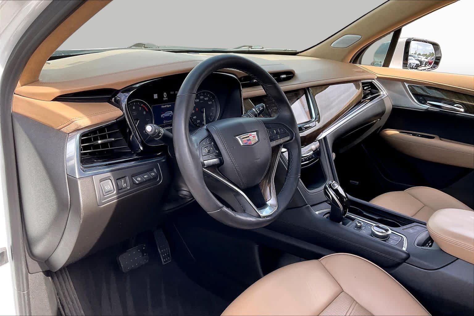 Used 2021 Cadillac XT6 Premium Luxury w/ Platinum Package FWD image 15