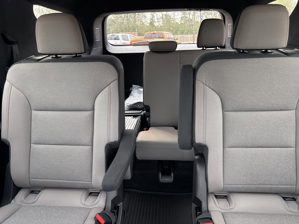 New 2026 Chevrolet Traverse LT w/ LPO, Floor Liner Package image 33