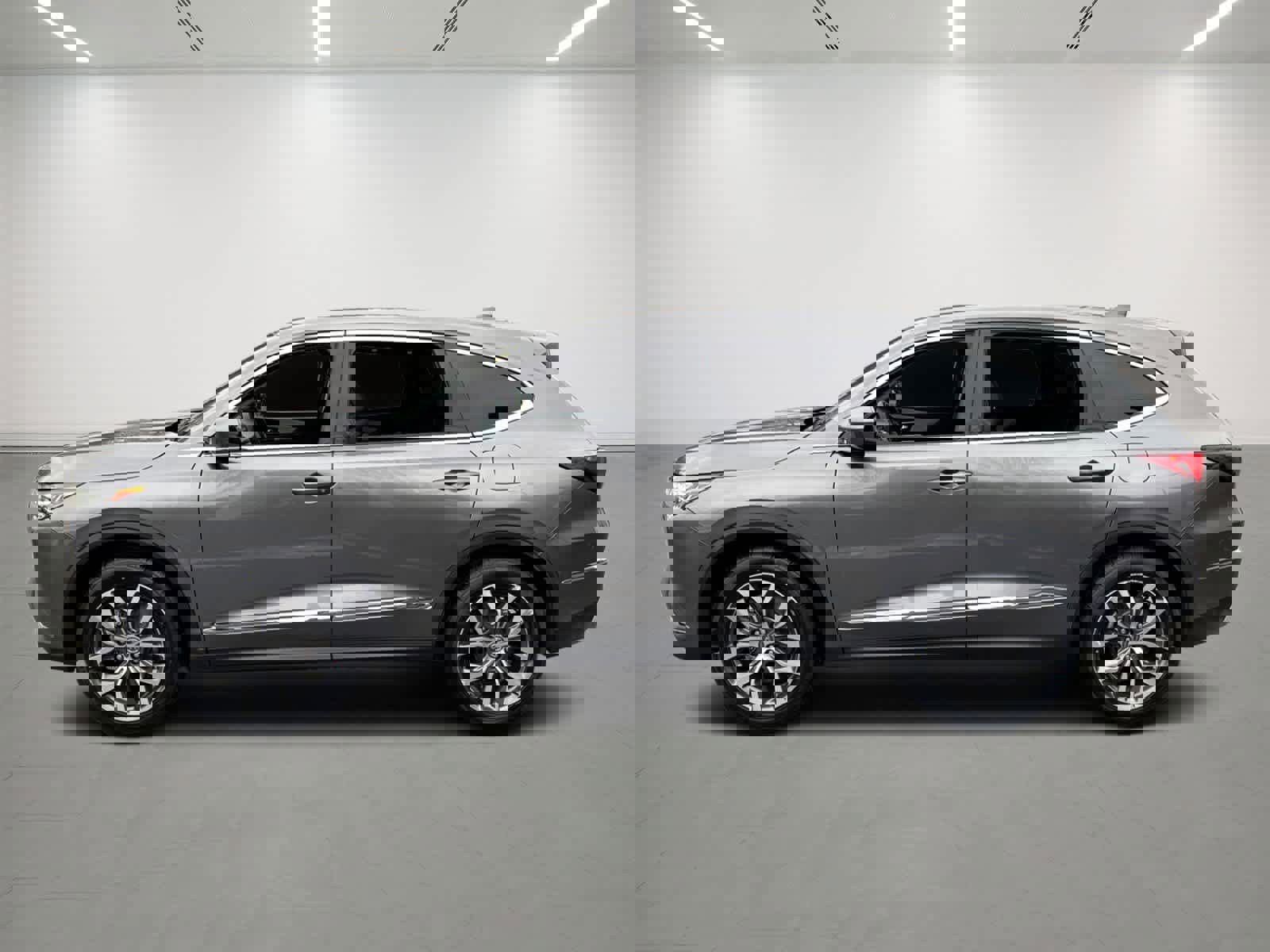 Used 2024 Acura MDX SH-AWD w/ Technology Package image 3