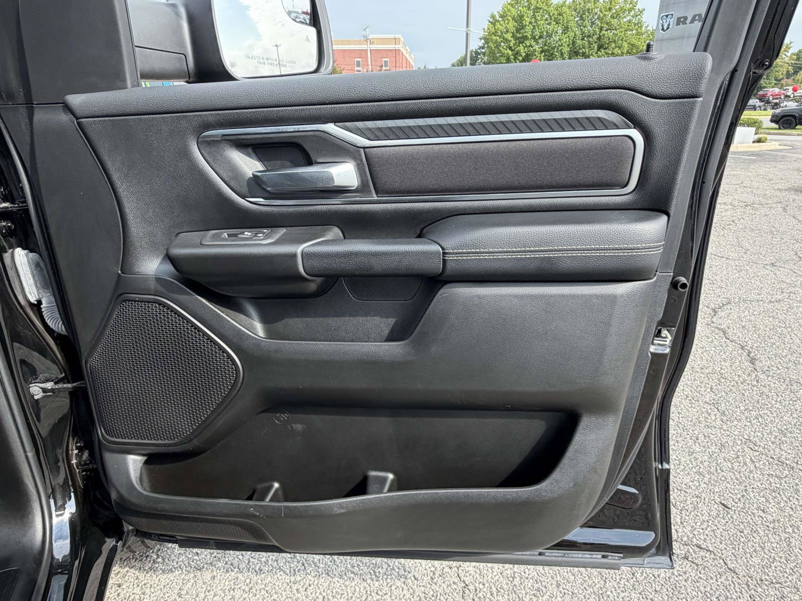 Used 2025 RAM 1500 Big Horn AWD/4WD image 34