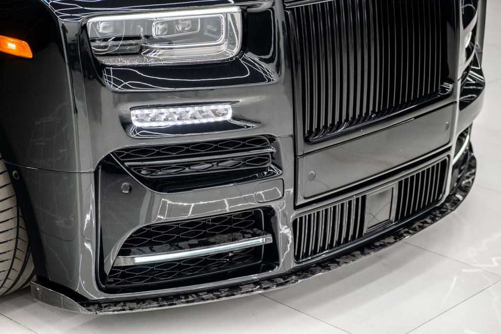 Used 2025 Rolls-Royce Phantom Sedan image 8