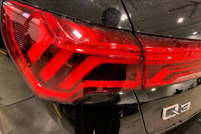 Certified 2023 Audi Q3 2.0T Premium w/ Convenience Package AWD/4WD image 29