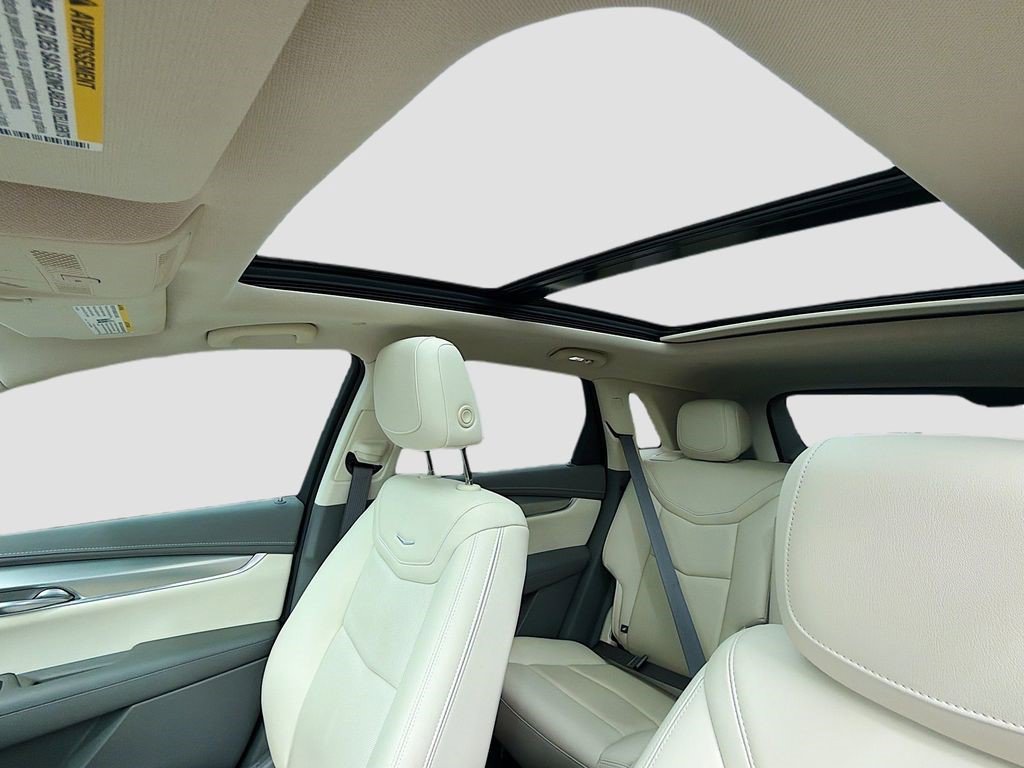 Certified 2022 Cadillac XT5 Premium Luxury w/ Technology Package image 13