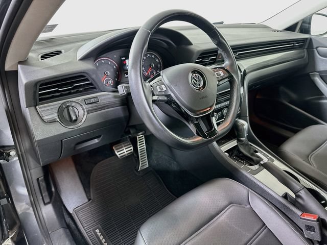 Used 2020 Volkswagen Passat 2.0T R-Line FWD image 10