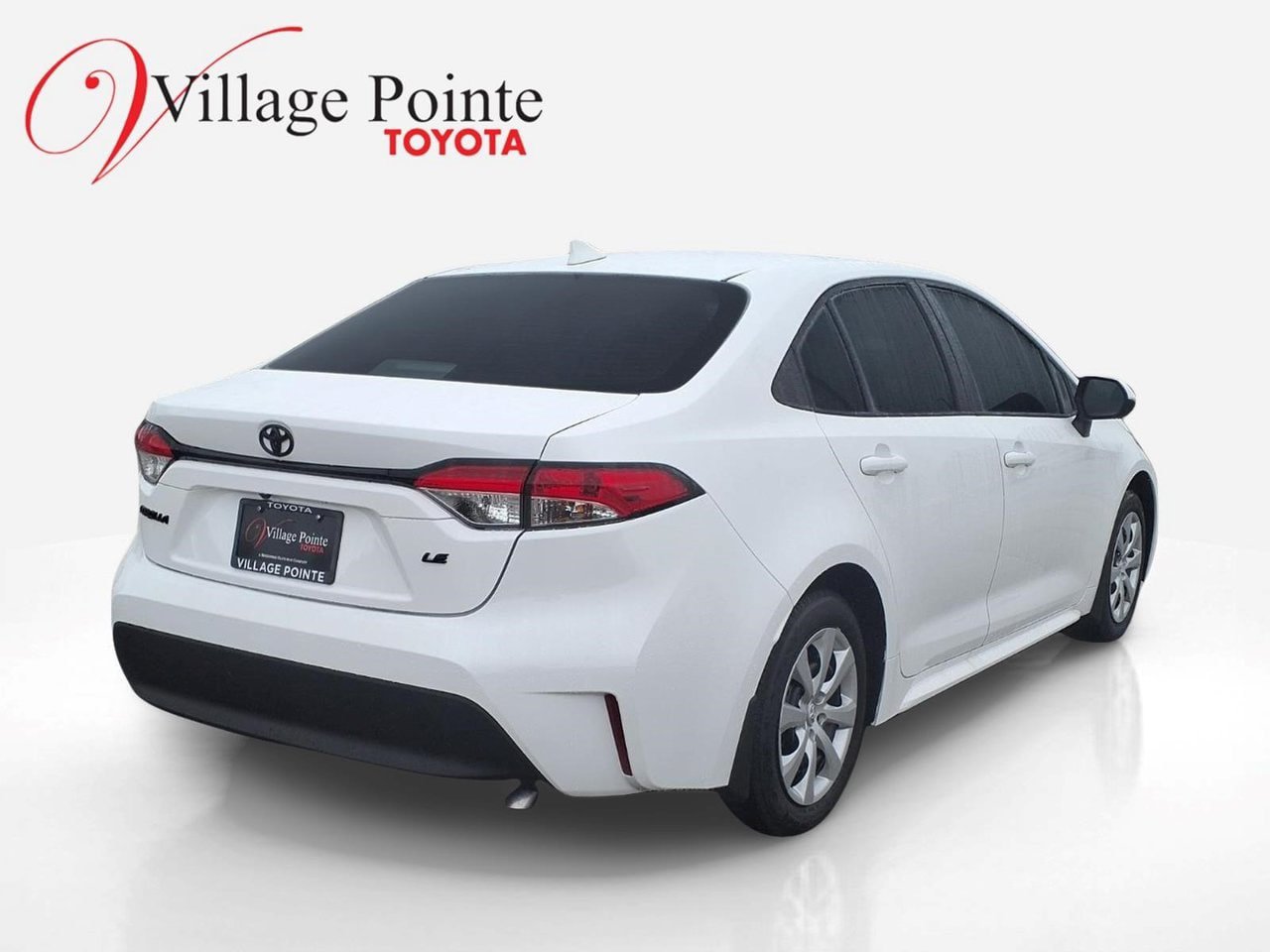 Used 2026 Toyota Corolla LE FWD image 5