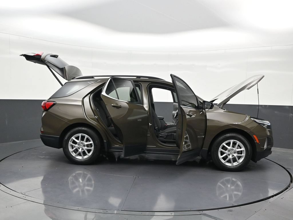 Used 2023 Chevrolet Equinox LT FWD image 34