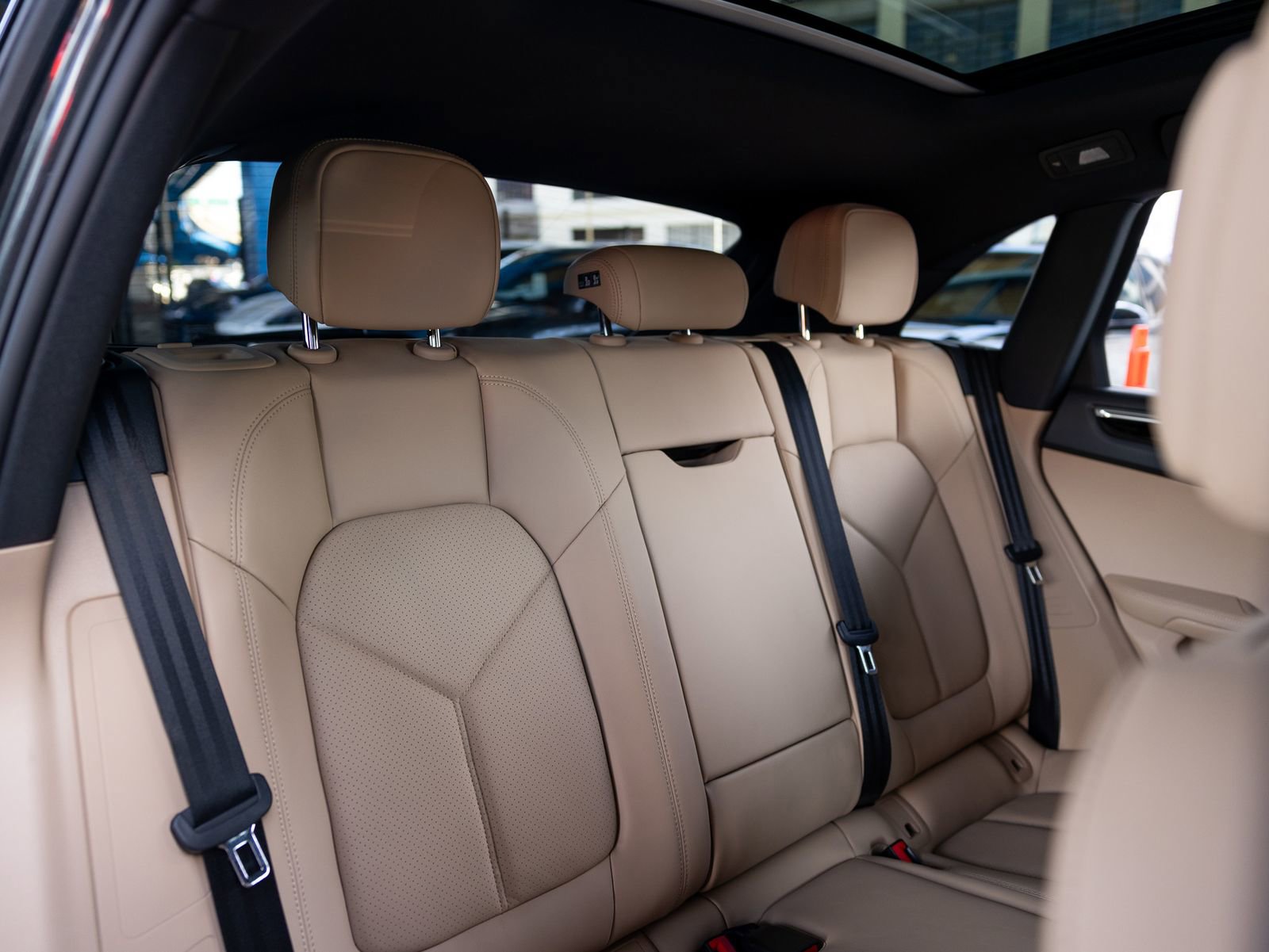 Certified 2025 Porsche Macan S image 48