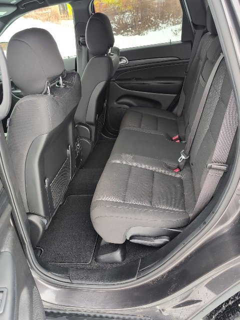 Used 2020 Jeep Grand Cherokee Laredo image 20