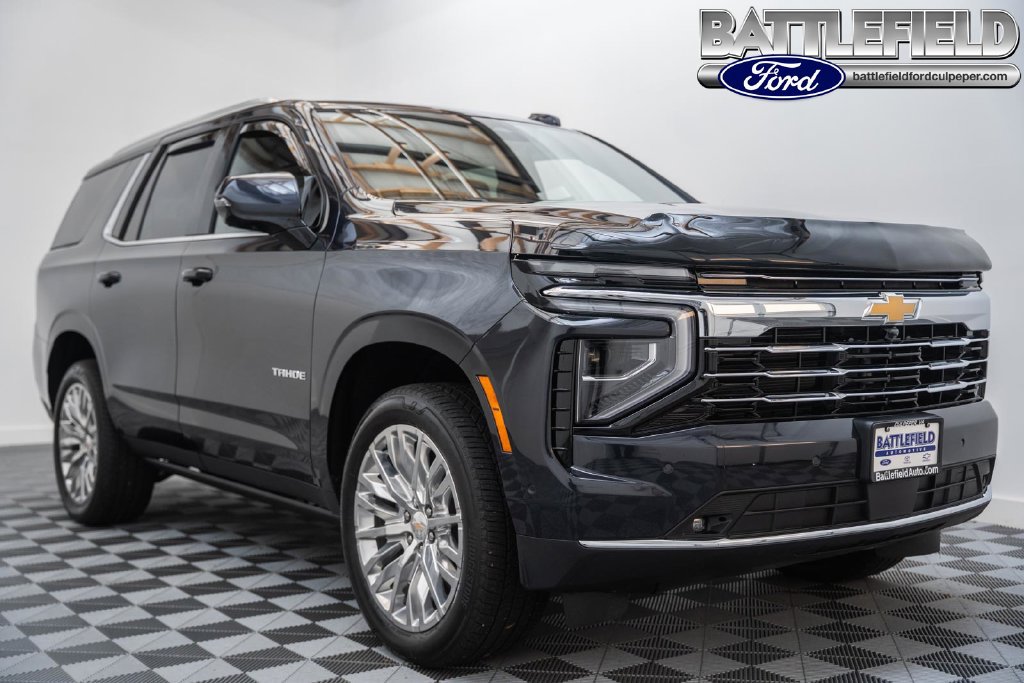 Used 2025 Chevrolet Tahoe LT w/ Comfort Package RWD image 1
