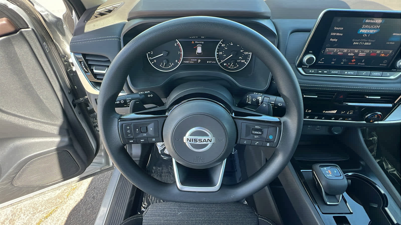 Used 2021 Nissan Rogue SV image 18