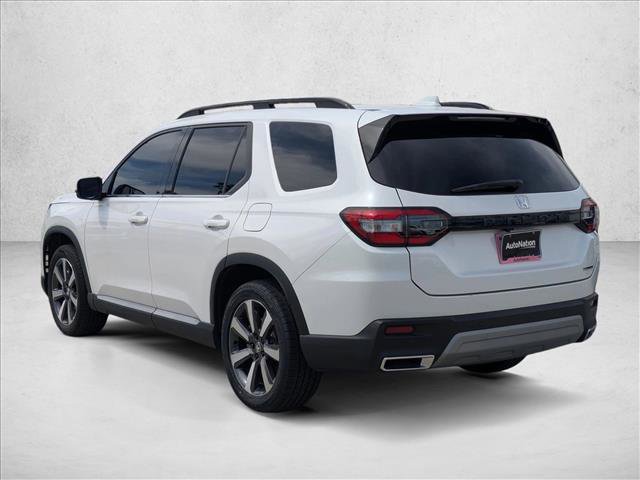 Used 2024 Honda Pilot Touring image 8