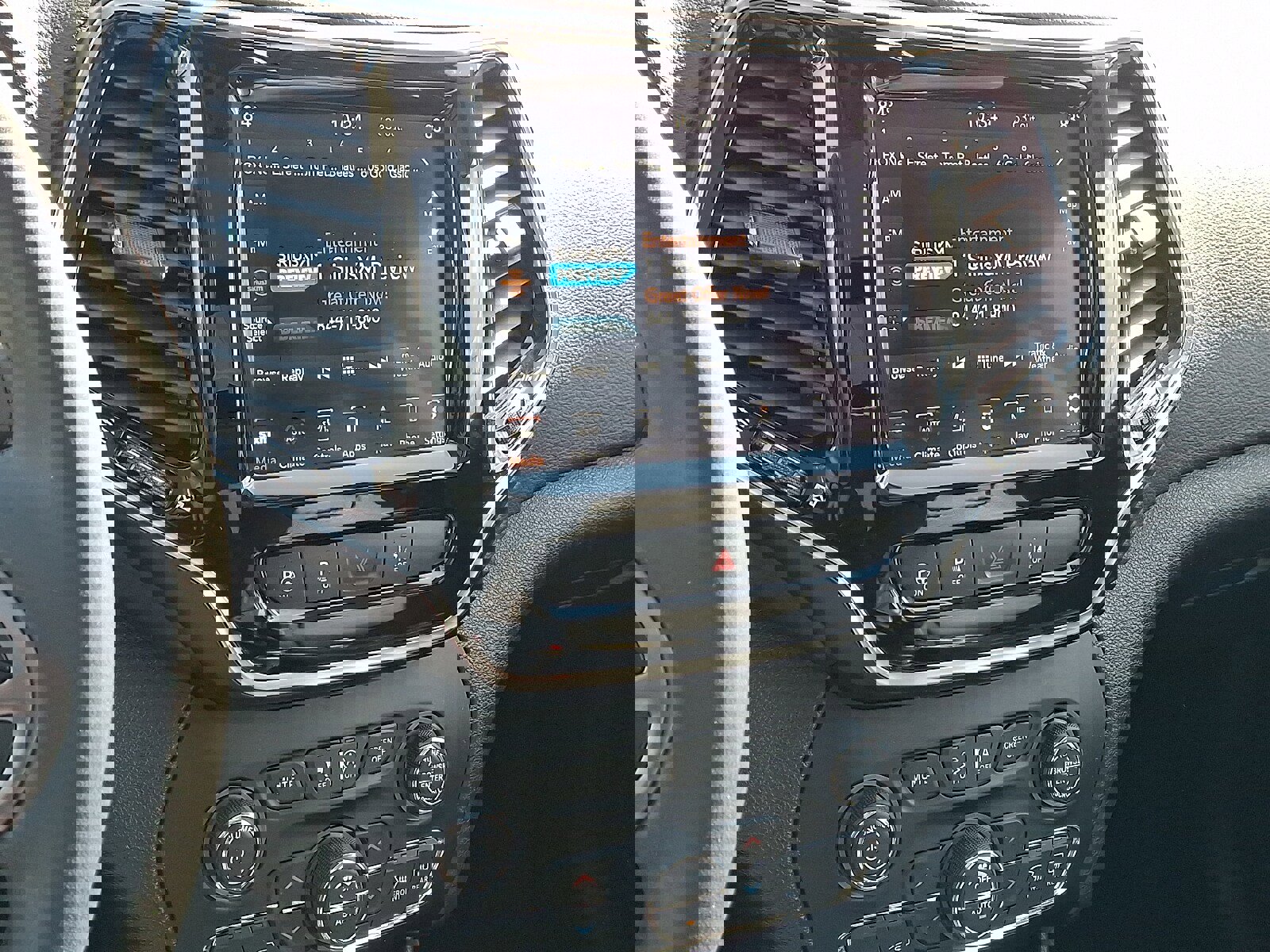 Used 2021 Jeep Cherokee Limited w/ Elite Package image 17