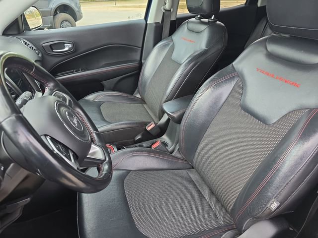 Used 2018 Jeep Compass Trailhawk w/ Cold Weather Group image 14