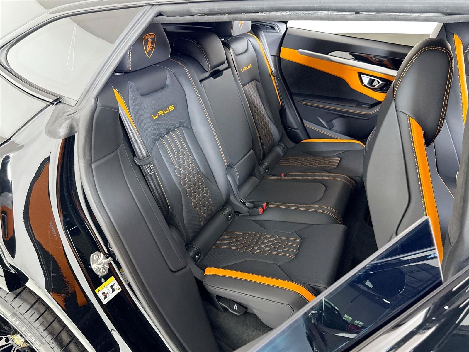 Used 2024 Lamborghini Urus S AWD/4WD image 28
