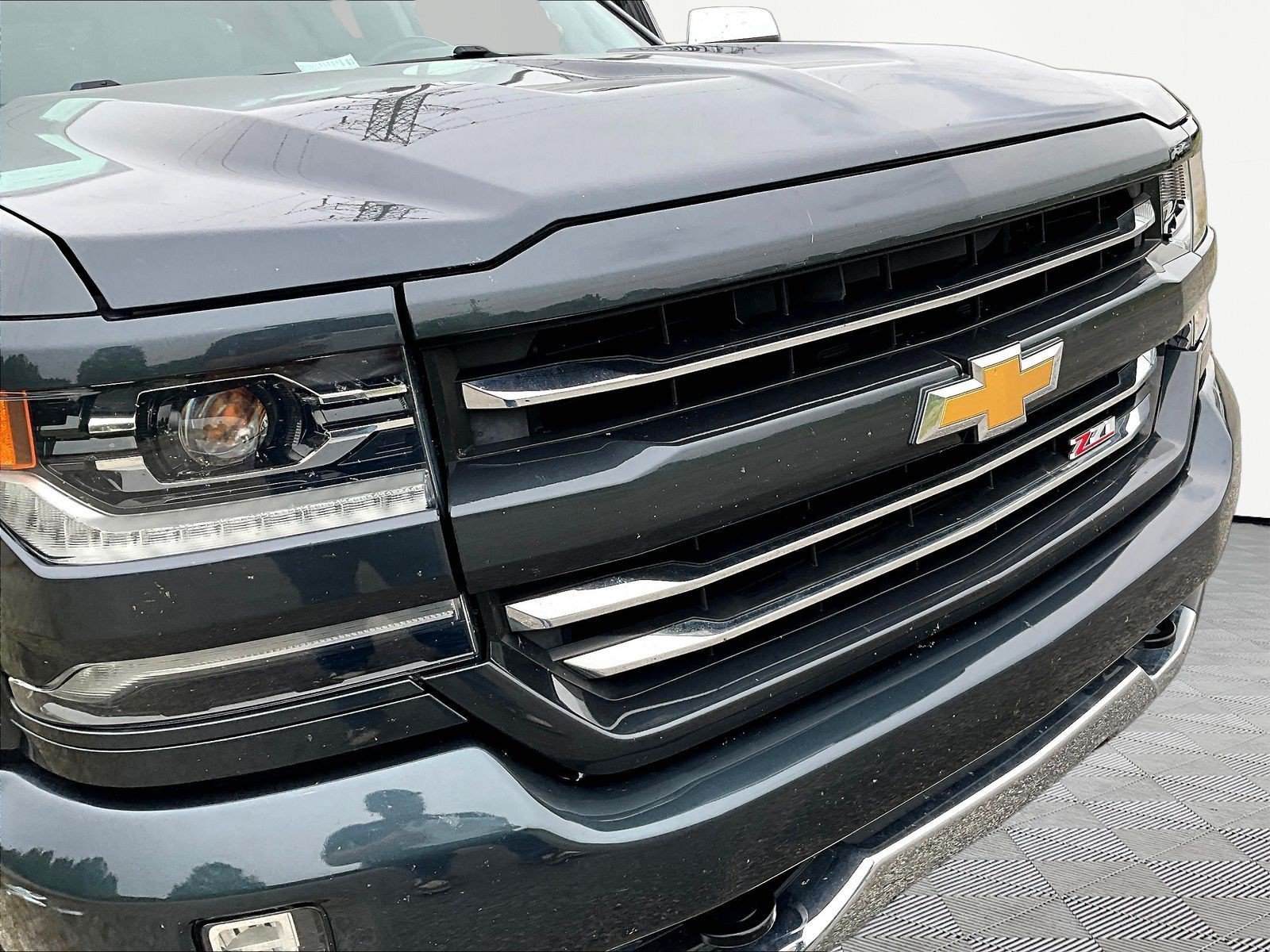 Used 2017 Chevrolet Silverado 1500 LTZ Z71 AWD/4WD image 33