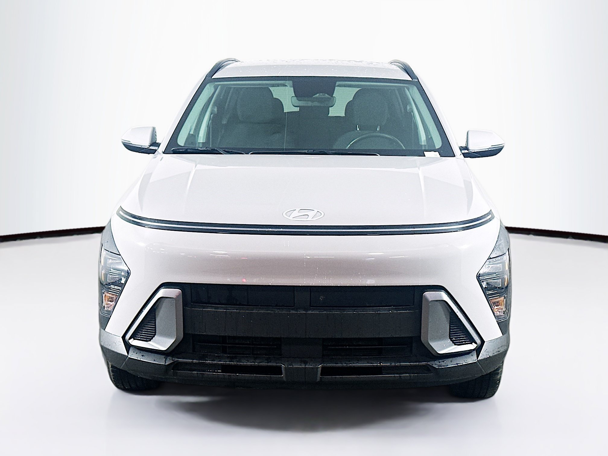 Used 2024 Hyundai Kona SEL AWD/4WD image 2