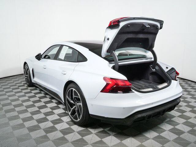 Used 2023 Audi RS e-tron GT w/ Carbon Performance Package AWD/4WD image 40