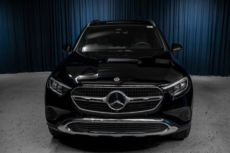 Certified 2026 Mercedes-Benz GLC 300 image 2