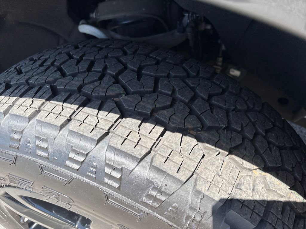 Certified 2023 Chevrolet Silverado 1500 Custom AWD/4WD image 36