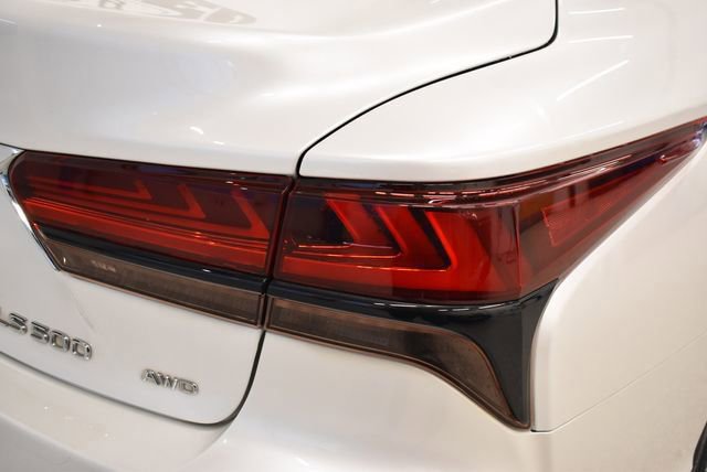 Used 2021 Lexus LS 500 AWD w/ Luxury Package image 12