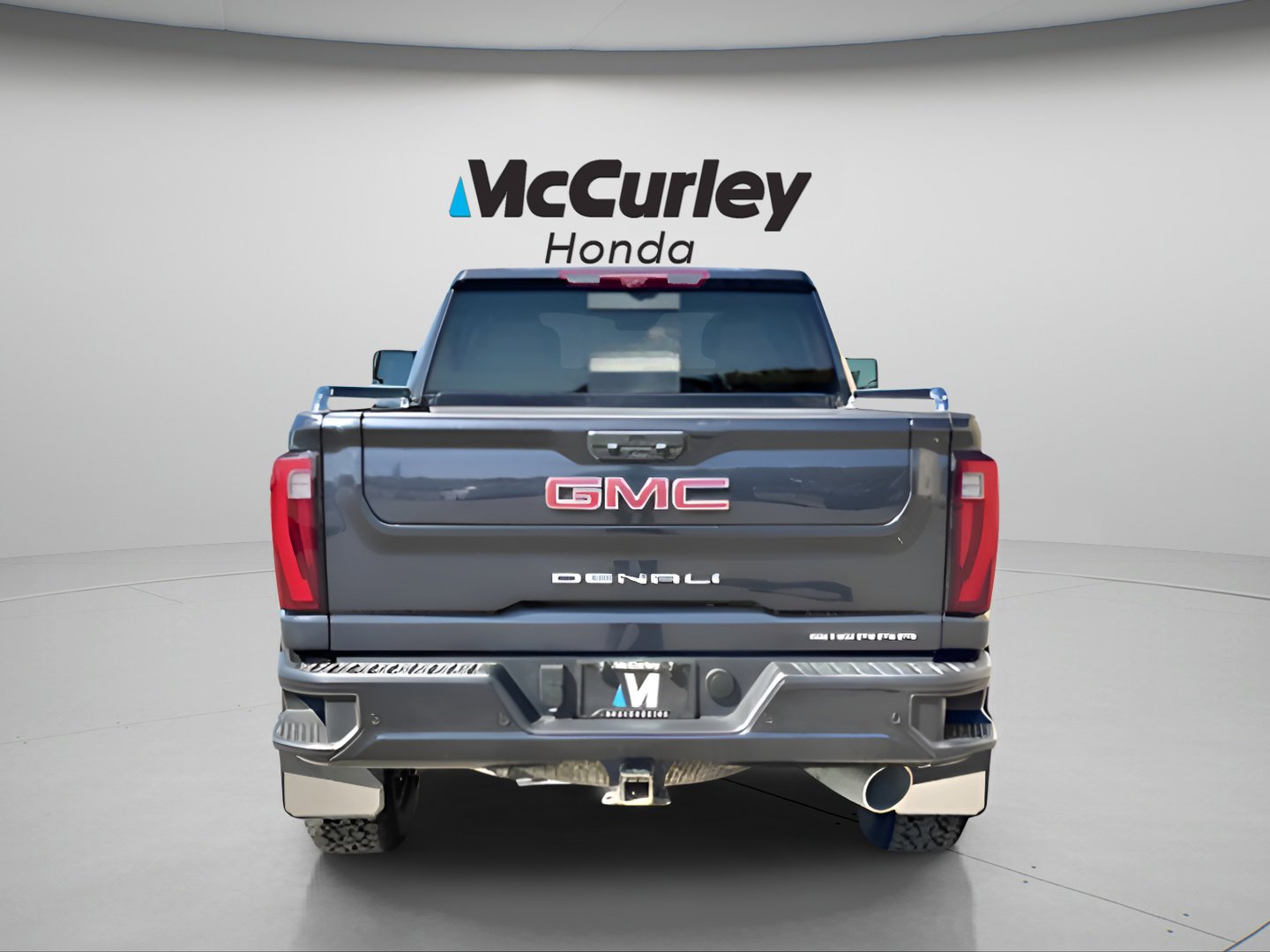 Used 2024 GMC Sierra 2500 Denali w/ Technology Package image 4