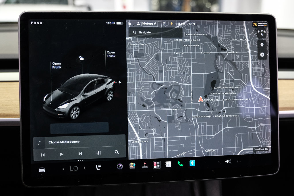 Used 2021 Tesla Model Y Long Range AWD/4WD image 20