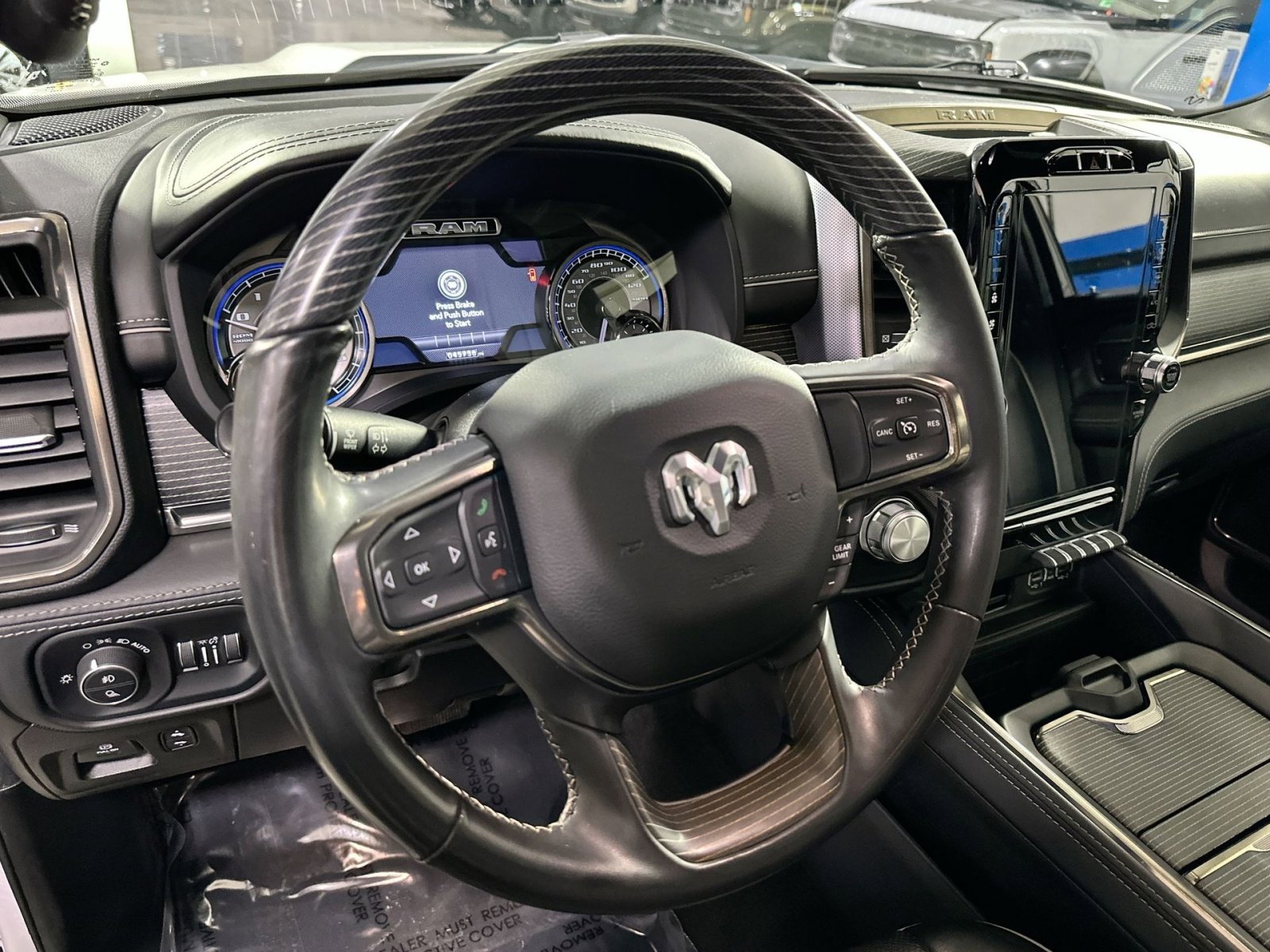 Used 2021 RAM 1500 Limited w/ Body Color Bumper Group image 18