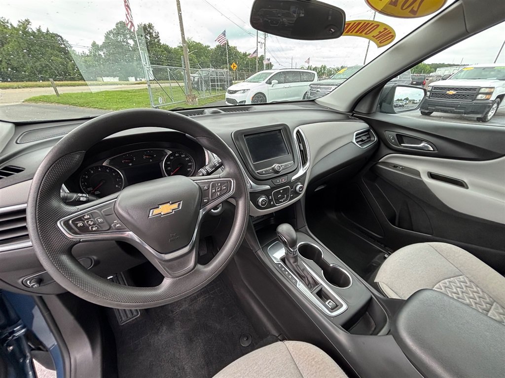 Used 2024 Chevrolet Equinox LS w/ LS Convenience Package FWD image 11