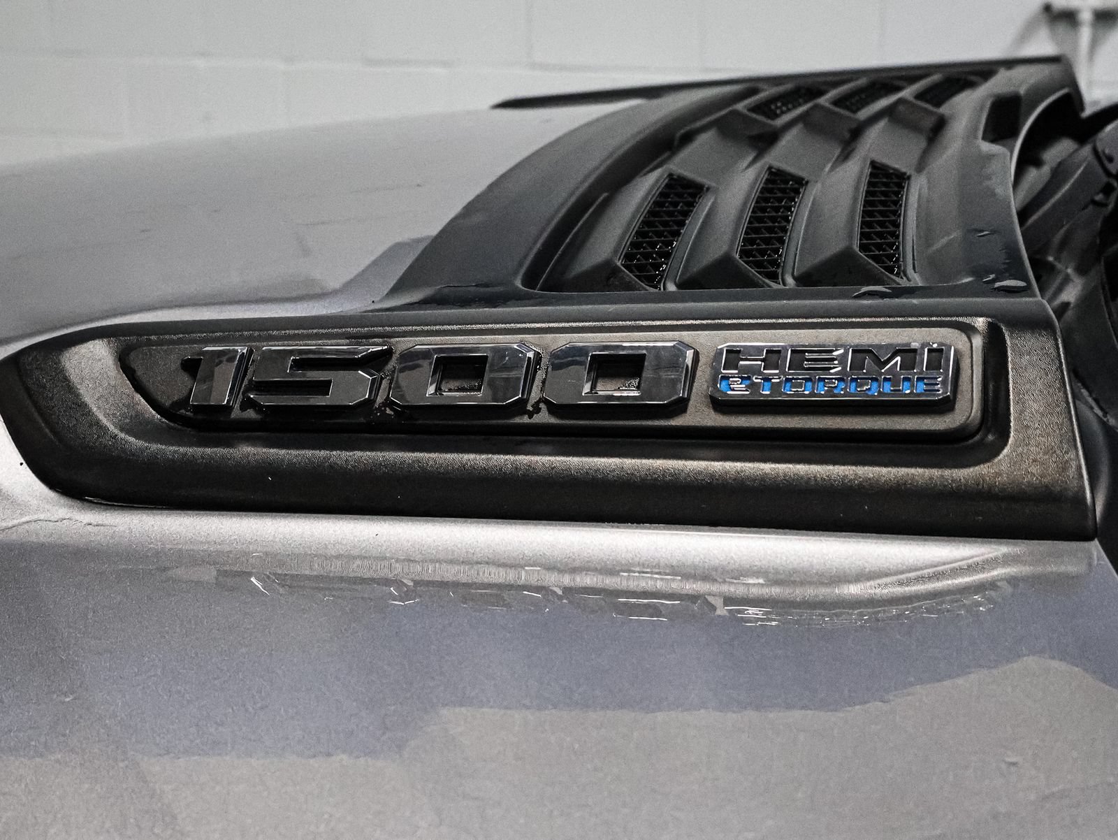 Used 2021 RAM 1500 Laramie w/ Sport Appearance Package AWD/4WD image 21
