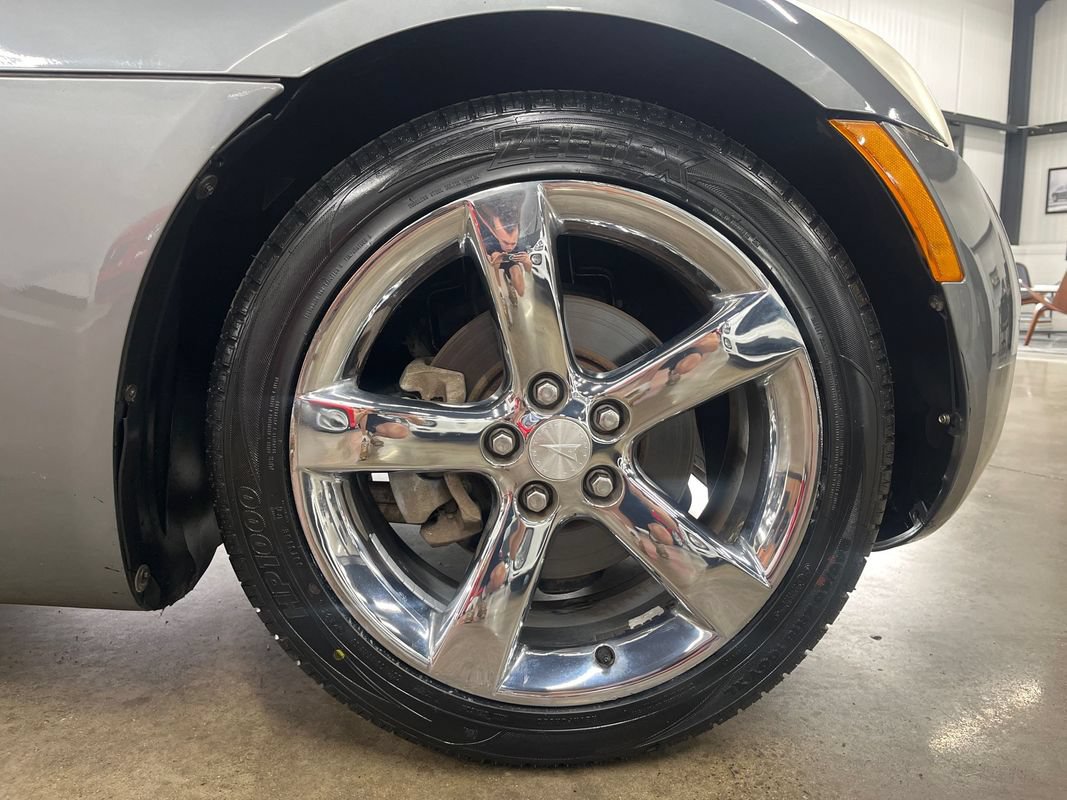 Used 2007 Pontiac Solstice Convertible w/ Premium Package RWD image 37